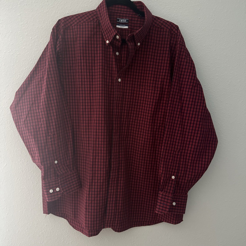 IZOD Mens XL 17-17.5 32/33 Red Black Plaid Stretch Button Down Shirt